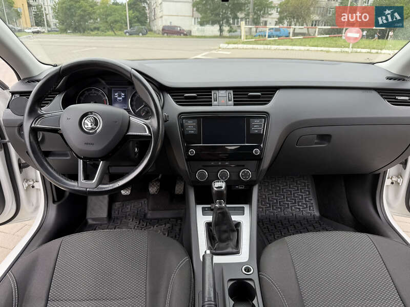 Лифтбек Skoda Octavia 2019 в Сумах