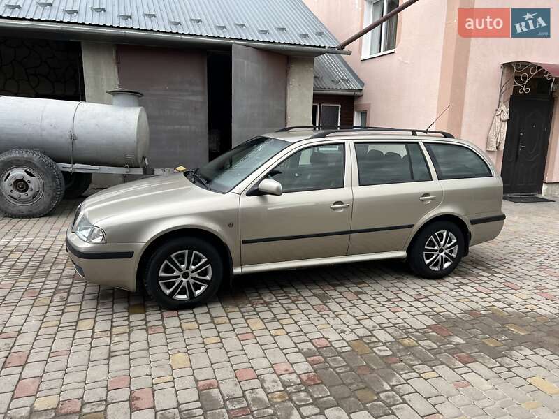 Універсал Skoda Octavia 2004 в Львові