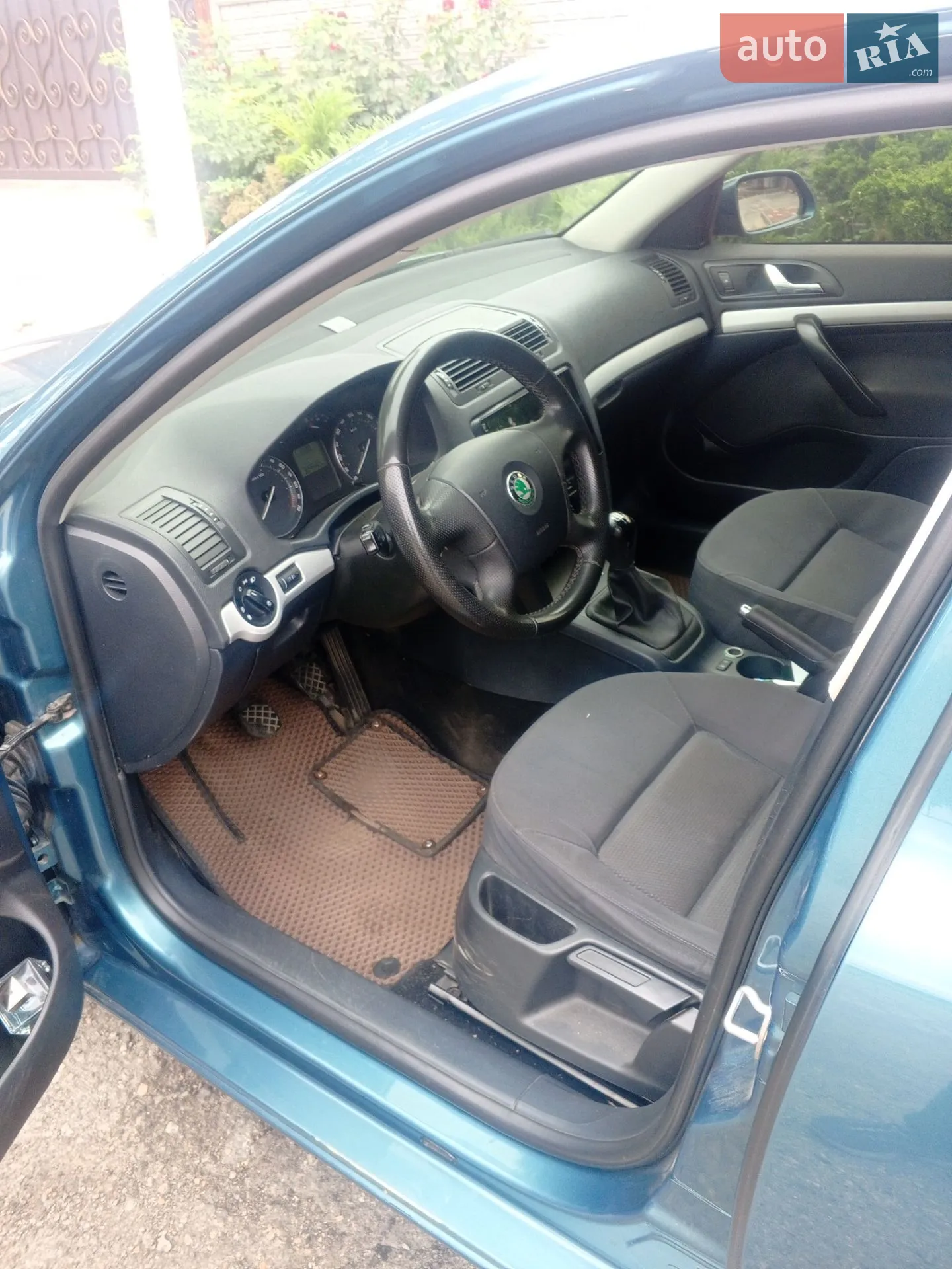 Skoda Octavia 2005 VIN TMBCA61Z052096864 фото оголошення 4 з 12