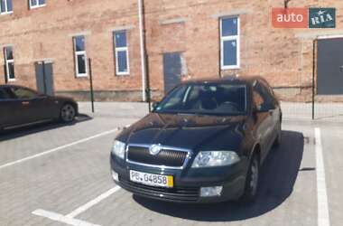 Лифтбек Skoda Octavia 2006 в Житомире