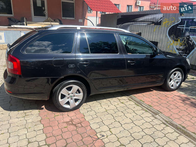 Універсал Skoda Octavia 2010 в Ужгороді фото 2 Універсал Skoda Octavia 2010 в Ужгороді