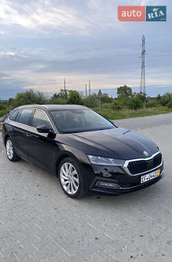 Универсал Skoda Octavia 2021 в Львове