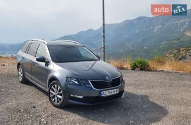 Універсал Skoda Octavia 2017 в Черкасах