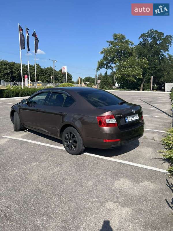 Лифтбек Skoda Octavia 2014 в Кропивницком