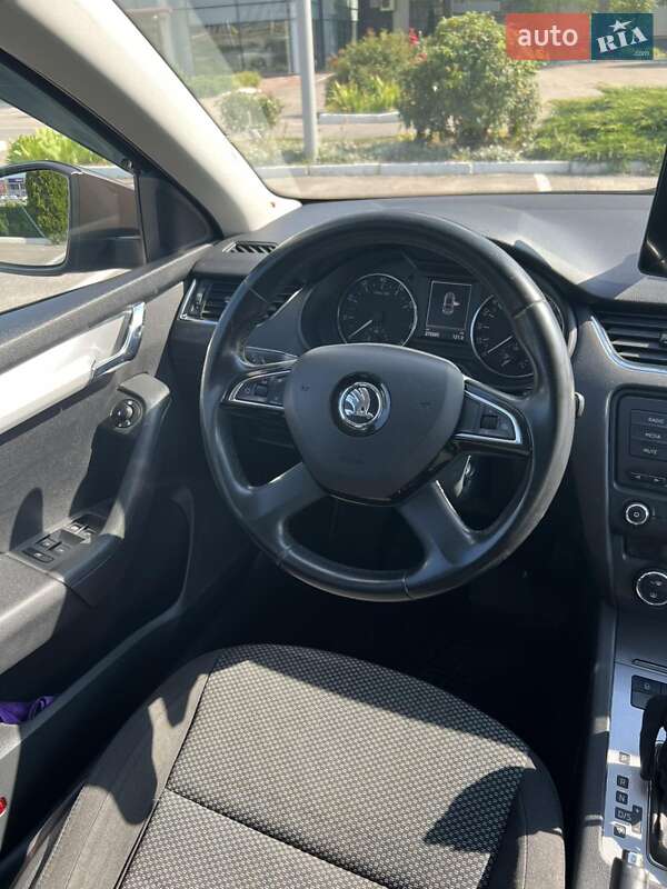 Лифтбек Skoda Octavia 2014 в Кропивницком