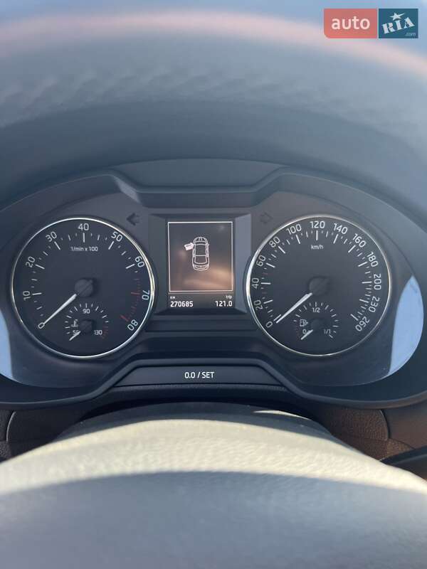 Лифтбек Skoda Octavia 2014 в Кропивницком