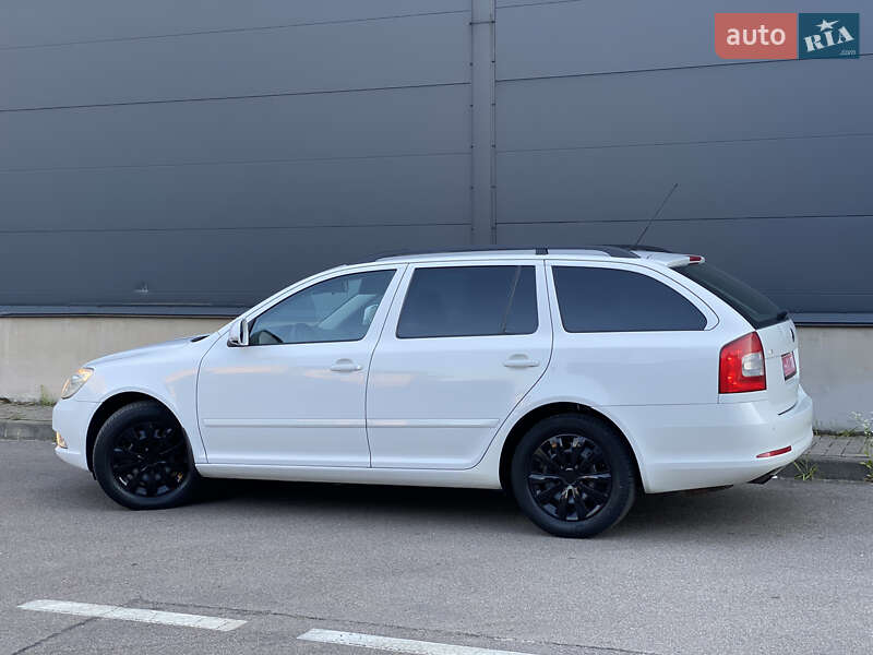 Універсал Skoda Octavia 2009 в Києві