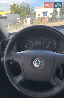 Лифтбек Skoda Octavia 2008 в 