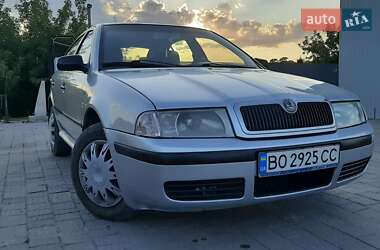 Ліфтбек Skoda Octavia 2002 в Збаражі