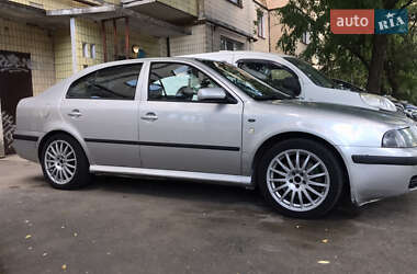 Лифтбек Skoda Octavia 2003 в Кривом Роге