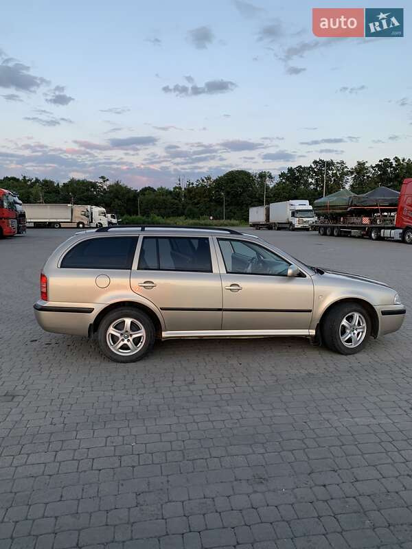 Універсал Skoda Octavia 2005 в Радивиліві