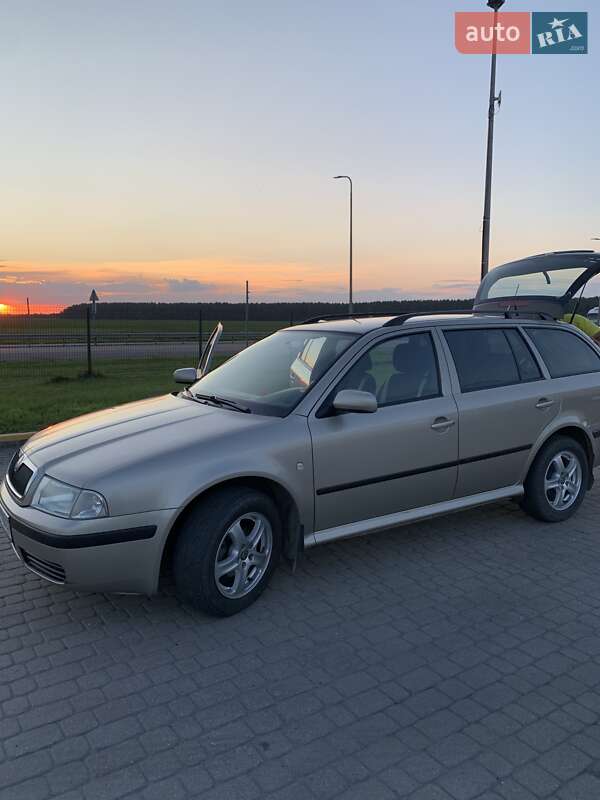 Універсал Skoda Octavia 2005 в Радивиліві