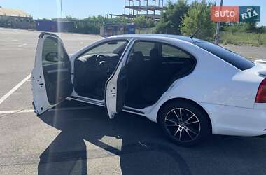 Лифтбек Skoda Octavia 2011 в 