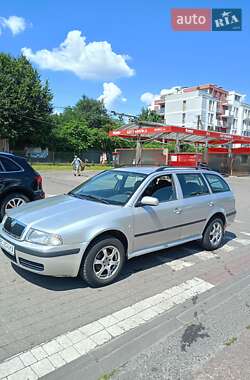 Универсал Skoda Octavia 2004 в Львове