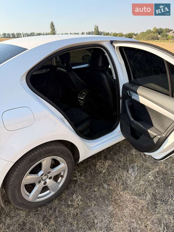 Лифтбек Skoda Octavia 2016 в Краматорске