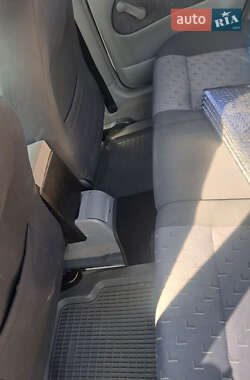 Лифтбек Skoda Octavia 2004 в 