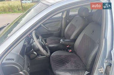 Лифтбек Skoda Octavia 2003 в 