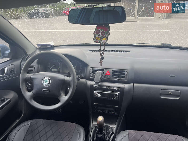 Ліфтбек Skoda Octavia 2003 в Львові