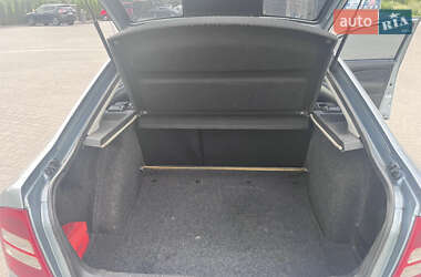 Лифтбек Skoda Octavia 2003 в 