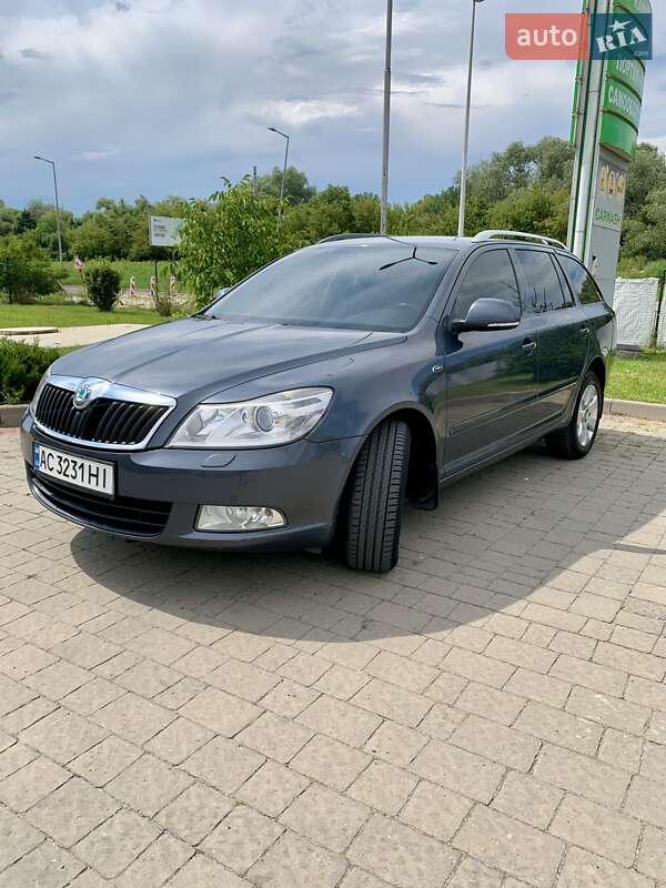 Універсал Skoda Octavia 2010 в Івано-Франківську