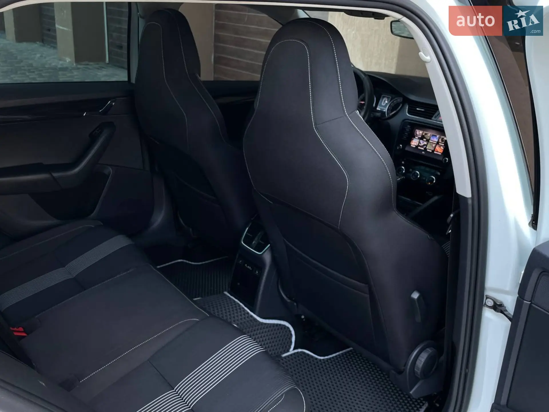 2018 Skoda Octavia - мініатюра 91