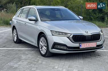 Універсал Skoda Octavia 2021 в Бережанах