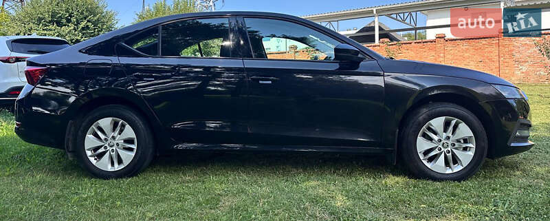 Ліфтбек Skoda Octavia 2021 в Чернівцях