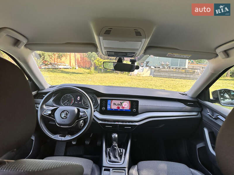 Ліфтбек Skoda Octavia 2021 в Чернівцях