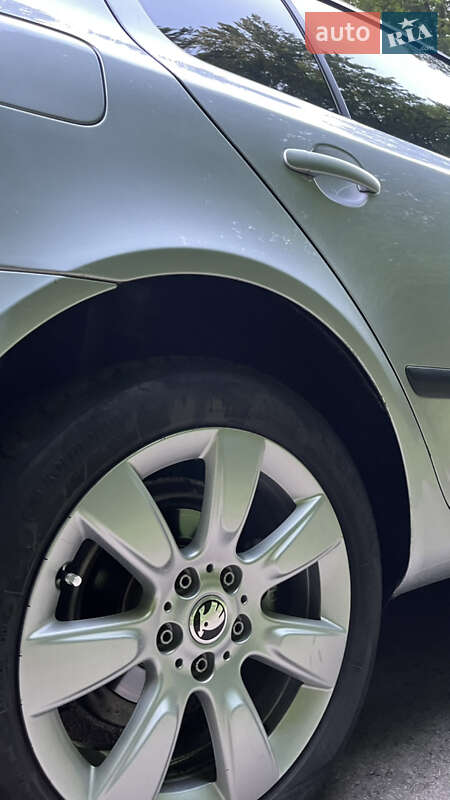 Ліфтбек Skoda Octavia 2008 в Львові