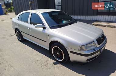 Лифтбек Skoda Octavia 2002 в Хмельницком
