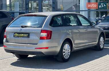 Универсал Skoda Octavia 2015 в 