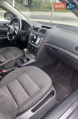 Универсал Skoda Octavia 2012 в 