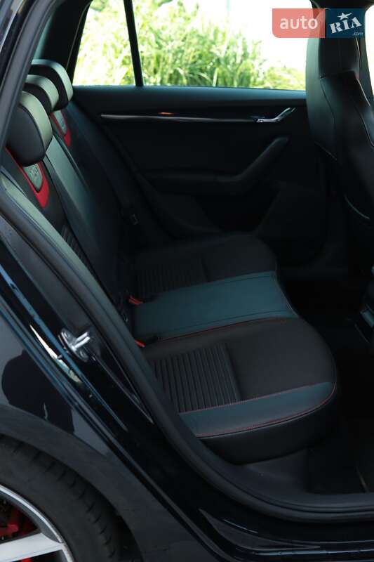 Универсал Skoda Octavia 2015 в Луцке фото 13 Универсал Skoda Octavia 2015 в Луцке