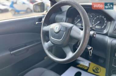 Лифтбек Skoda Octavia 2010 в 