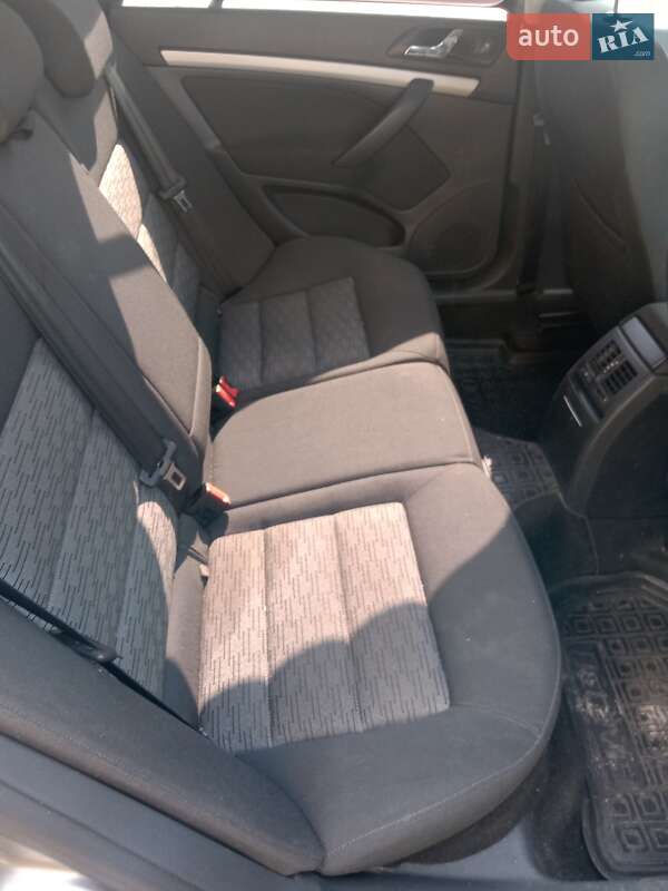 Универсал Skoda Octavia 2012 в Вышгороде