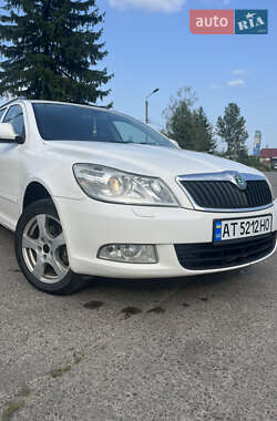 Универсал Skoda Octavia 2010 в Надворной