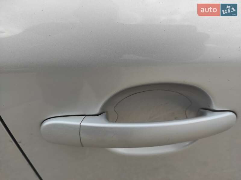 Лифтбек Skoda Octavia 2002 в Днепре