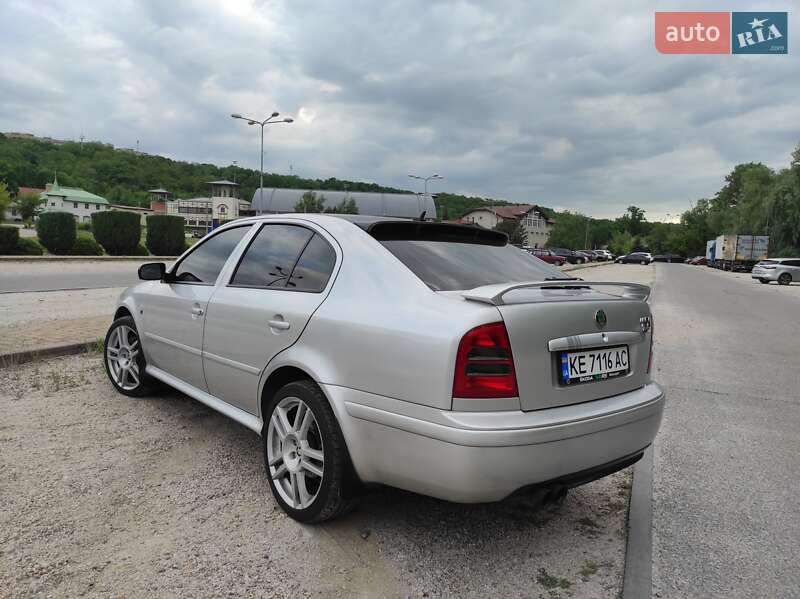 Лифтбек Skoda Octavia 2002 в Днепре