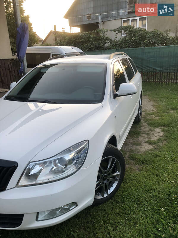 Универсал Skoda Octavia 2012 в Хусте