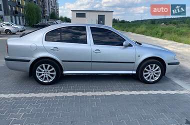 Лифтбек Skoda Octavia 2008 в Киеве