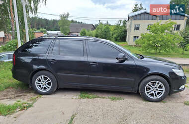 Універсал Skoda Octavia 2011 в Новояворівську