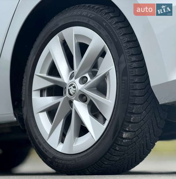 Универсал Skoda Octavia 2021 в Николаеве