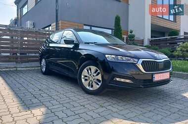 Универсал Skoda Octavia 2021 в Стрые