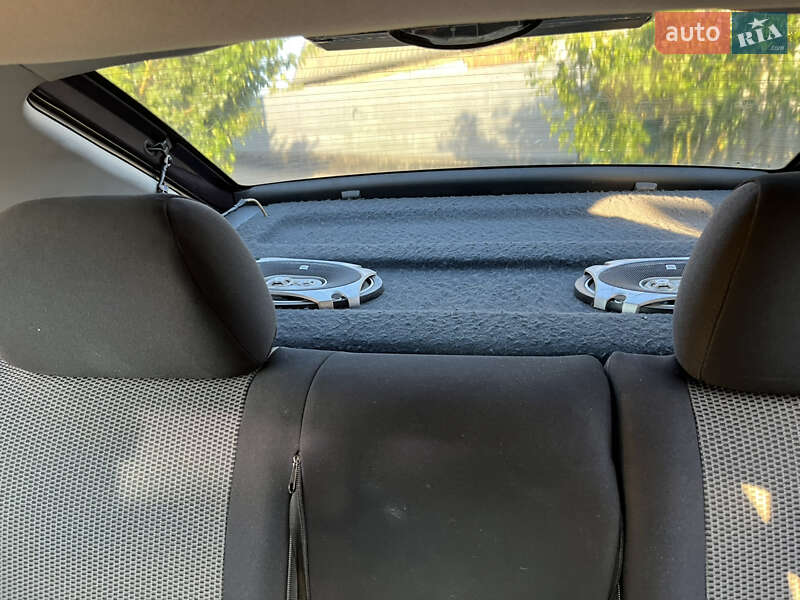 Лифтбек Skoda Octavia 1999 в Запорожье