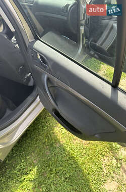 Универсал Skoda Octavia 2006 в Косове