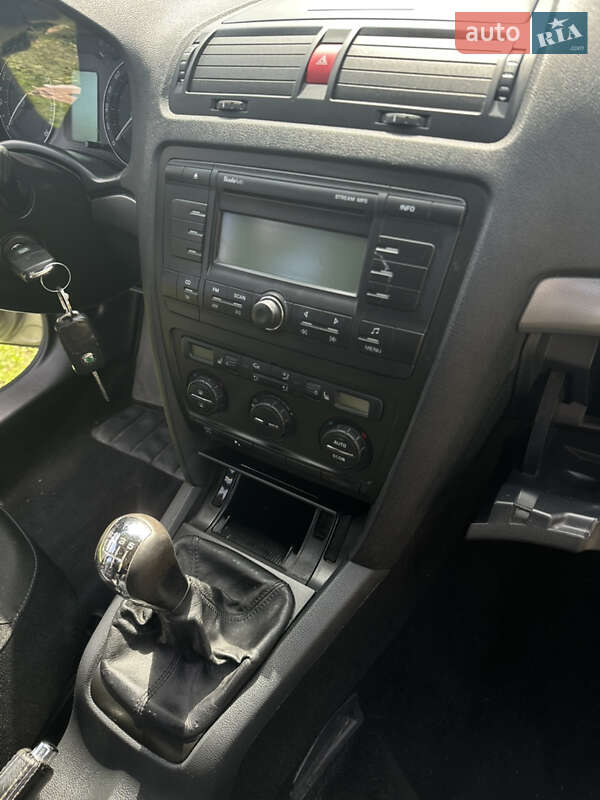 Універсал Skoda Octavia 2006 в Косові фото 20 Універсал Skoda Octavia 2006 в Косові
