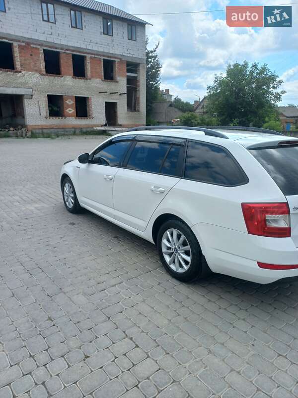 Универсал Skoda Octavia 2014 в Ильинцах