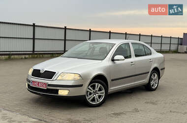 Лифтбек Skoda Octavia 2005 в Луцке