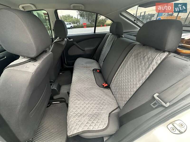 Лифтбек Skoda Octavia 2007 в Голованевске