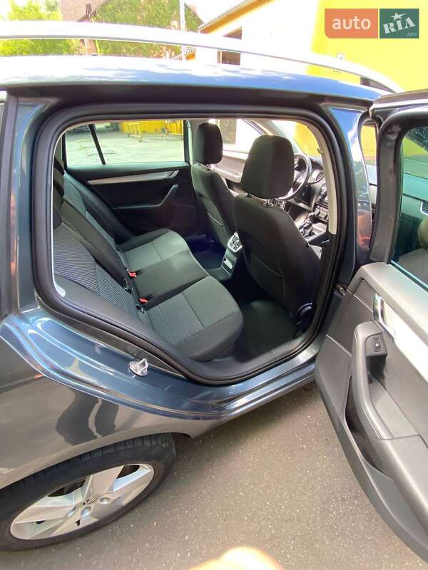 Универсал Skoda Octavia 2014 в Хмельницком